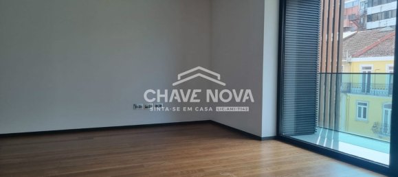 Apartamento de 2 dormitorios en Lisbon, Portugal No. 114233 18