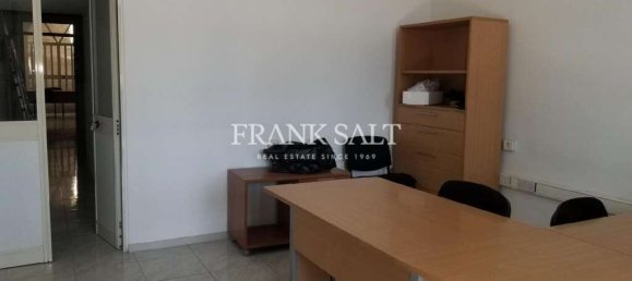 68m² Office in Pieta, Malta No. 12146 8