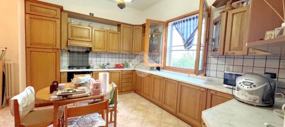 Дом с 4 спальнями в Альфонсине, Италия № 257864 15