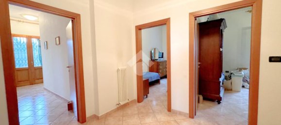 Дом с 4 спальнями в Альфонсине, Италия № 257864 20