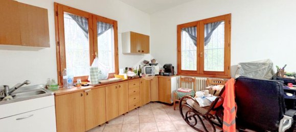 Дом с 4 спальнями в Альфонсине, Италия № 257864 11