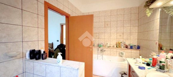 Дом с 4 спальнями в Альфонсине, Италия № 257864 26