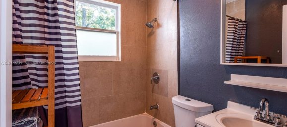 3 Schlafzimmer Villa in Miami, USA, Nr. 614895 17