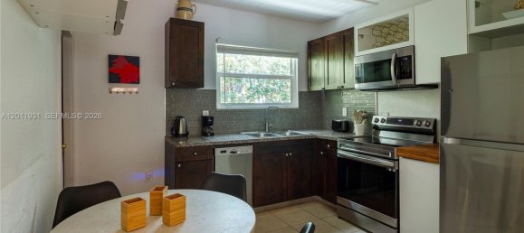 3 Schlafzimmer Villa in Miami, USA, Nr. 614895 9