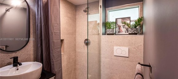 3 Schlafzimmer Villa in Miami, USA, Nr. 614895 13
