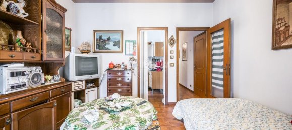 5 rooms Villa in Reggio Emilia, Italy No. 163893 9