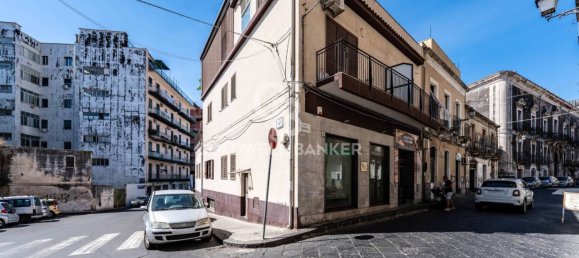 3 rooms Commercial property in Acireale, Italy No. 281454 21