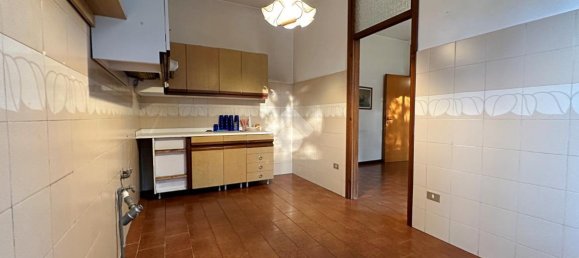 4-Zimmer Wohnung in Carate Brianza, Italy, Nr. 146262 11