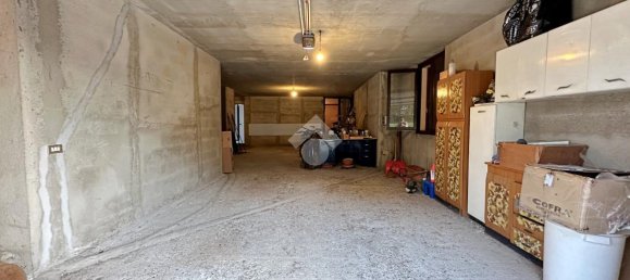 4-Zimmer Wohnung in Carate Brianza, Italy, Nr. 146262 2