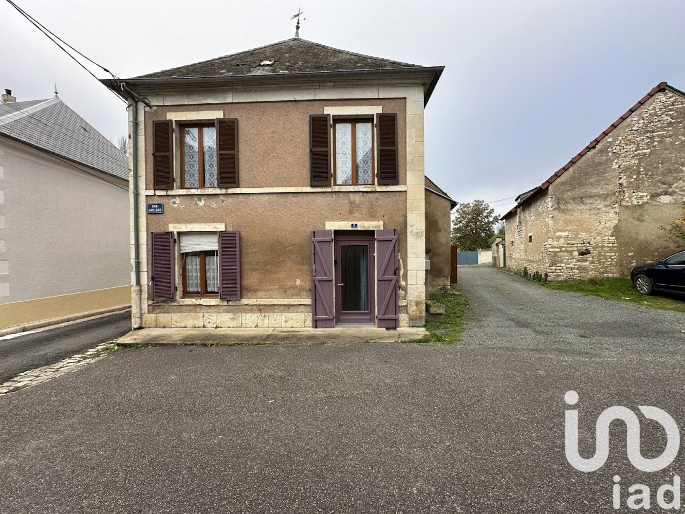 5-salle Maison à Mareuil-sur-Arnon, France No. 155645