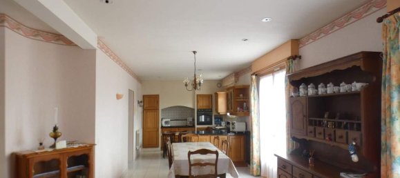 Casa de 3 dormitorios en Dordives, France No. 253766 3