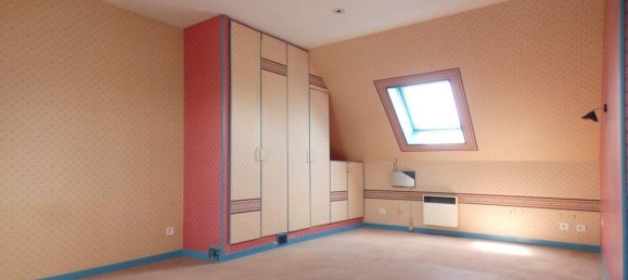 Casa de 3 dormitorios en Dordives, France No. 253766 8