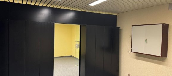 15-salle Bâtiment à Roth, Germany No. 212325 44