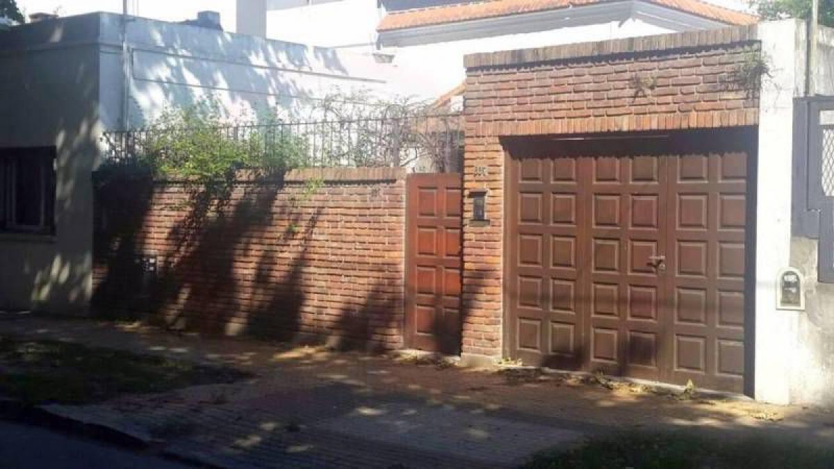 3 bedrooms House in Vicente Lopez, Argentina No. 11750