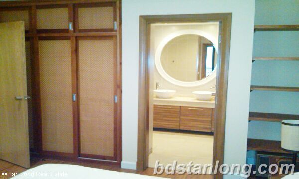 2 bedrooms Apartment in Hoan Kiem, Vietnam No. 5544