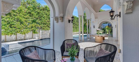 8 dormitorios villa en venta en Miami, Miami-Dade, Florida, USA № 615834 2