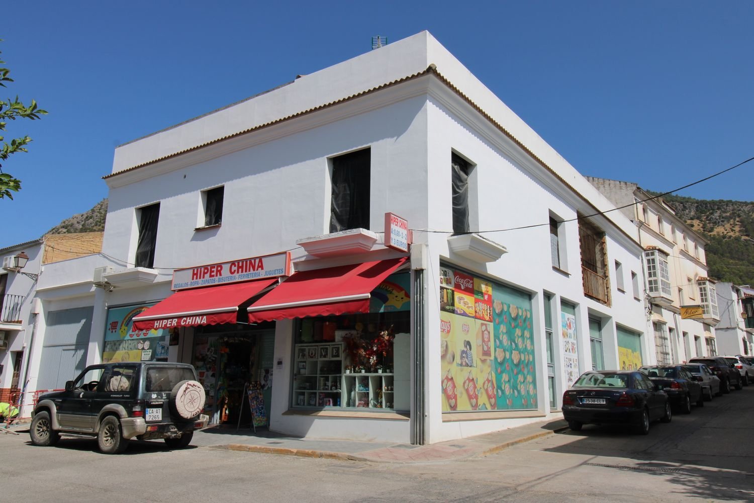 600m² Commercial property in Cadiz, Spain No. 250631