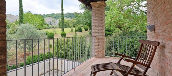 Villa de 14 habitaciónes en Quattro Castella, Italy No. 159381 6