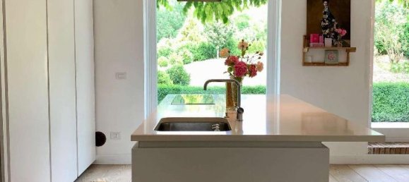 Villa de 14 habitaciónes en Quattro Castella, Italy No. 159381 33