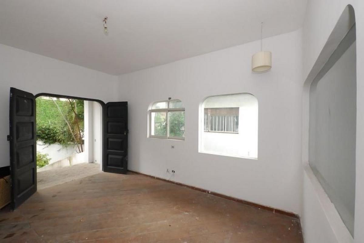 4 bedrooms House in Sao Paulo, Brazil No. 491749