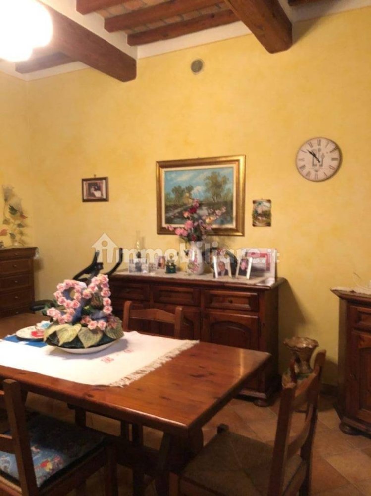 Casa de 3 dormitorios en Quistello, Italy No. 2355