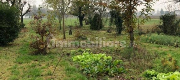 Casa de 3 dormitorios en Quistello, Italy No. 2355 10