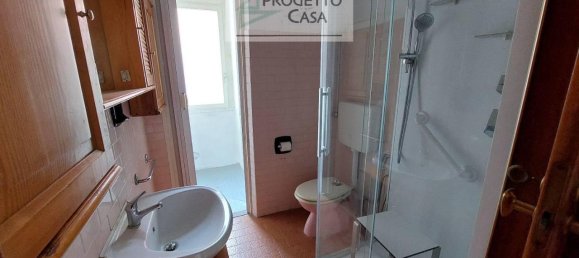 3 rooms Apartment in Omegna, Italy No. 28303 9