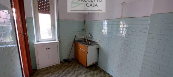 3 rooms Apartment in Omegna, Italy No. 28303 5