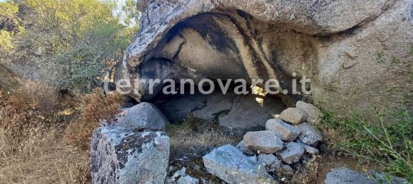 Земельный участок 42000м² в Сант Антонио ди Галлура, Италия № 275332 8