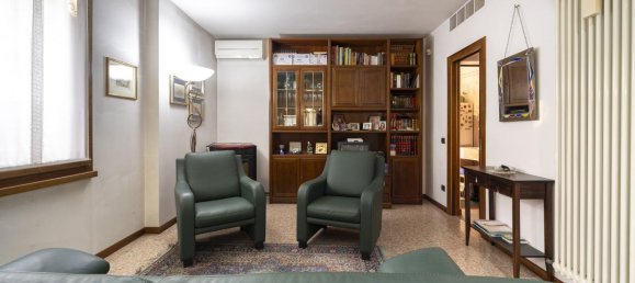 5 rooms House in Vicenza, Italy No. 120426 11