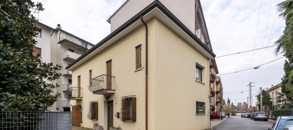 5 rooms House in Vicenza, Italy No. 120426 9