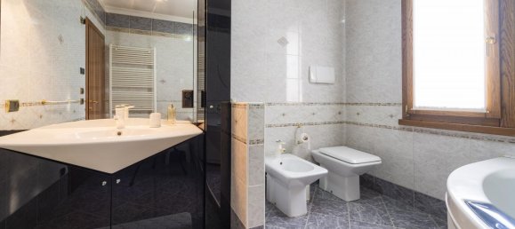 5 rooms House in Vicenza, Italy No. 120426 37