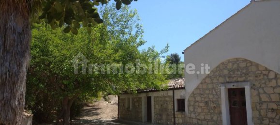 4 bedrooms House in Caltabellotta, Italy No. 301003 9