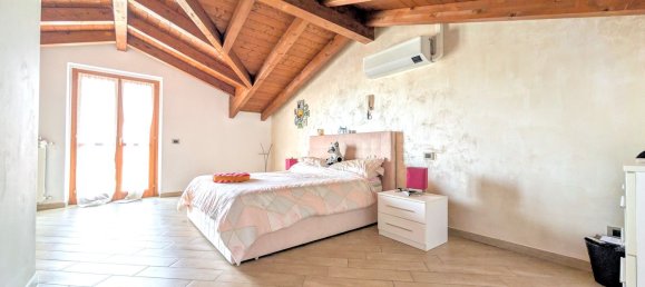 4-salle Duplex à Copiano, Italy No. 190583 2