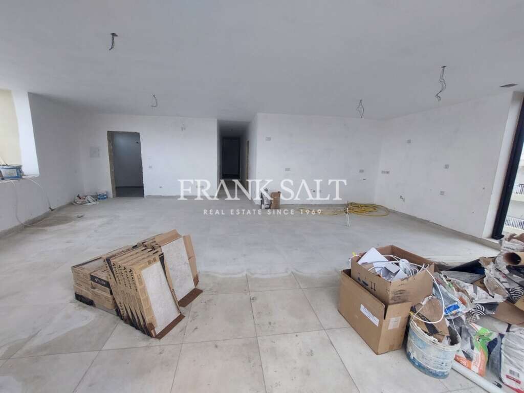 3 bedrooms Apartment in Qormi, Malta No. 2708