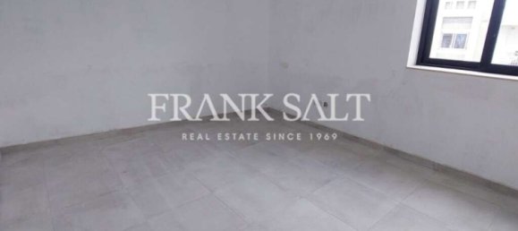 3 bedrooms Apartment in Qormi, Malta No. 2708 3