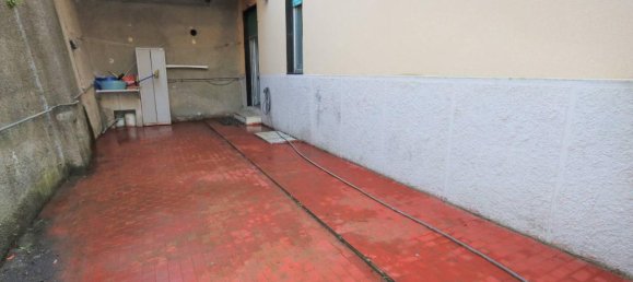 5 rooms Apartment in Genoa, Italy No. 88530 9