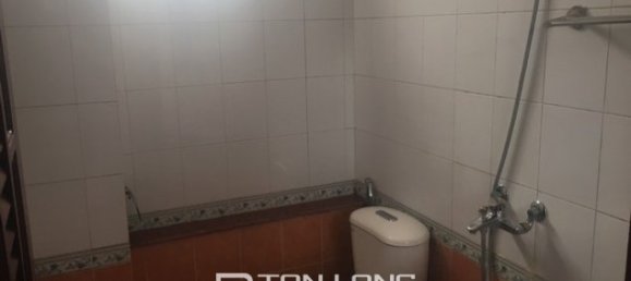 Casa de 3 dormitorios en Tay Ho, Vietnam No. 2349 12