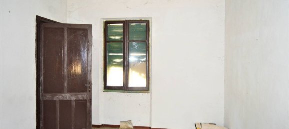 6 bedrooms House in Saliceto, Italy No. 331819 16