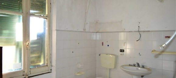 6 bedrooms House in Saliceto, Italy No. 331819 11