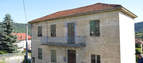 6 bedrooms House in Saliceto, Italy No. 331819 6