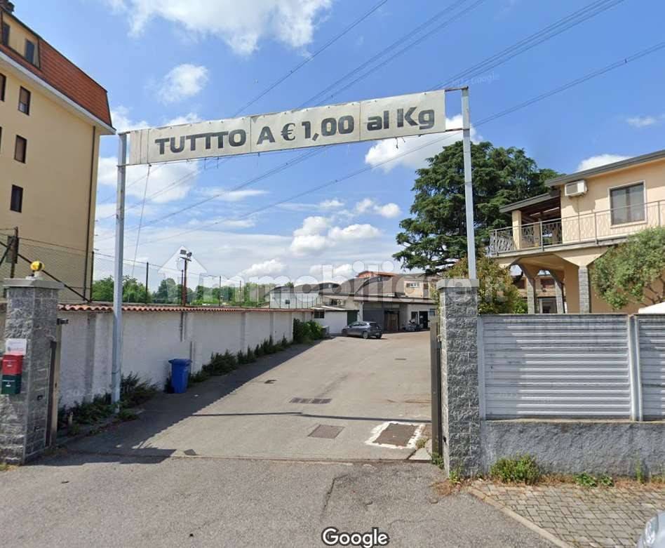 5 rooms Commercial property in Limbiate, Italy No. 323515