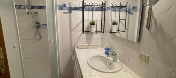 2 bedrooms House in Lamporecchio, Italy No. 344123 18