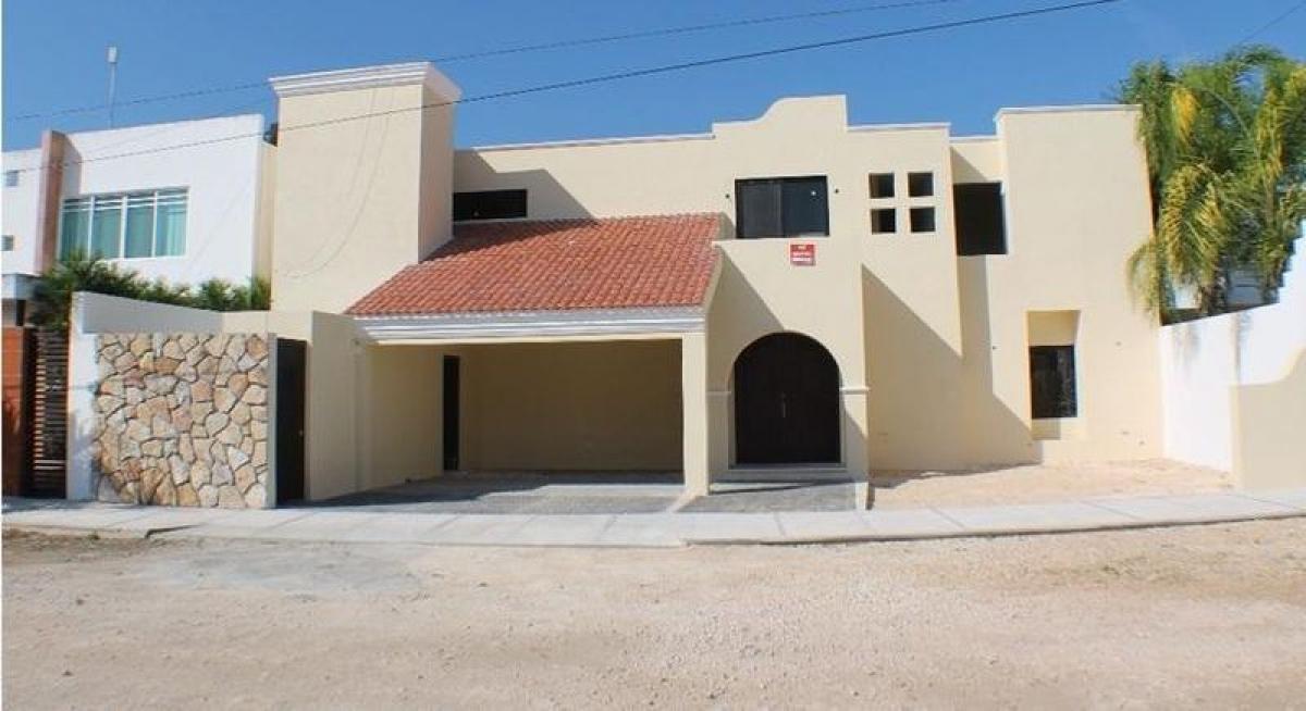 4 bedrooms House in Merida, Mexico No. 20251