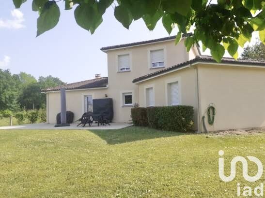 4 bedrooms House in Saint-Germain-du-Puch, France No. 316451