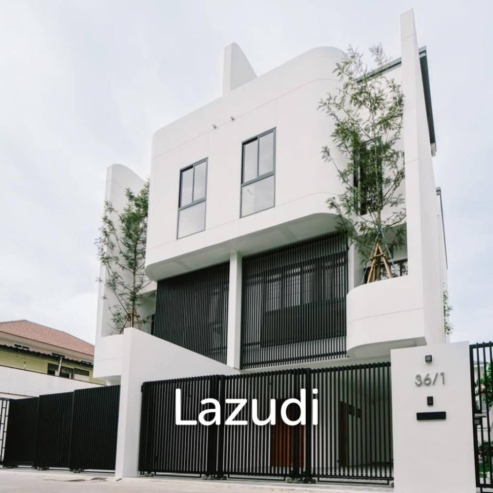 3 bedrooms Cafe / restaurant in Bangkok, Thailand No. 25437