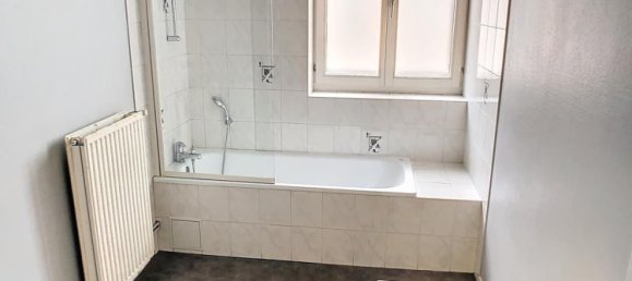 3 bedrooms Apartment in Nancy, France No. 54140 11