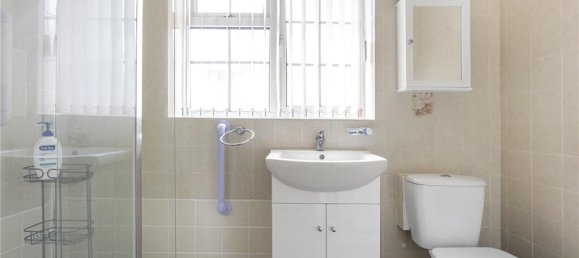 2 Schlafzimmer Bungalow in Cuffley, United Kingdom, Nr. 6547 8