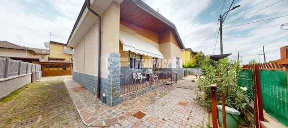 Вилла с 3 спальнями в Чезано Мадерно, Италия № 272124 18