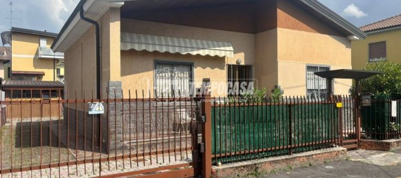 Вилла с 3 спальнями в Чезано Мадерно, Италия № 272124 20